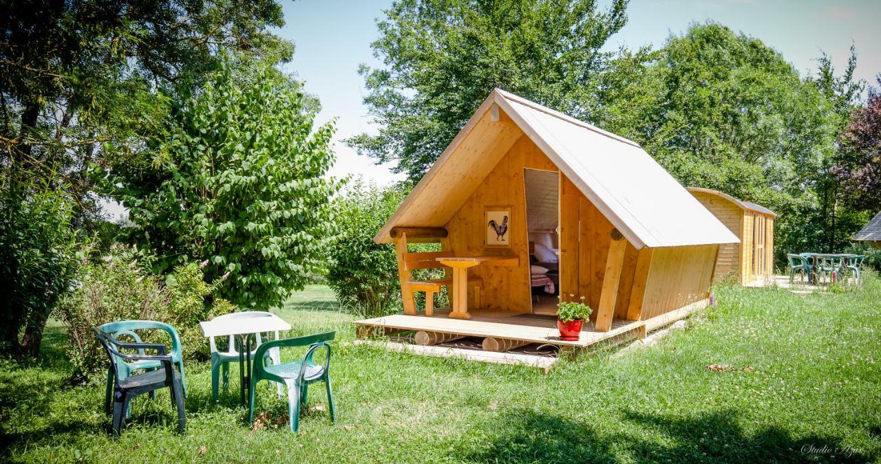 Camping De Tournus - Drole De Cabane Exteriör bild